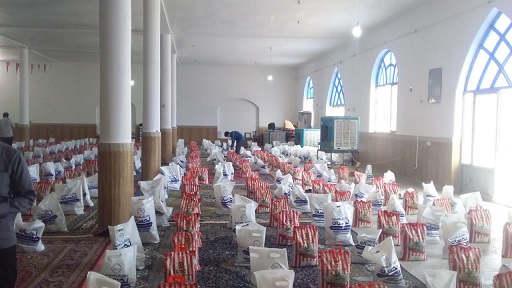  همزمان با عید سعید فطر، 400 بسته معیشتی در شهرستان باغملک توزیع شد